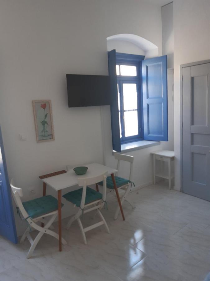 Almira Studios And Apartments Agia Marina  Bagian luar foto